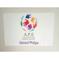 Toile de fond personnalisée avec logo pour APE école chez Déco à thème